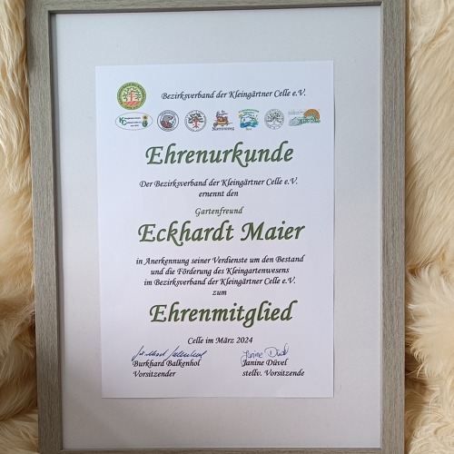 Mitgliederversammlung des BV Celle ernennt Eckhardt Maier zum Ehrenmitglied.