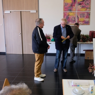 Ehrennadel des LNG für Siegfried Janz